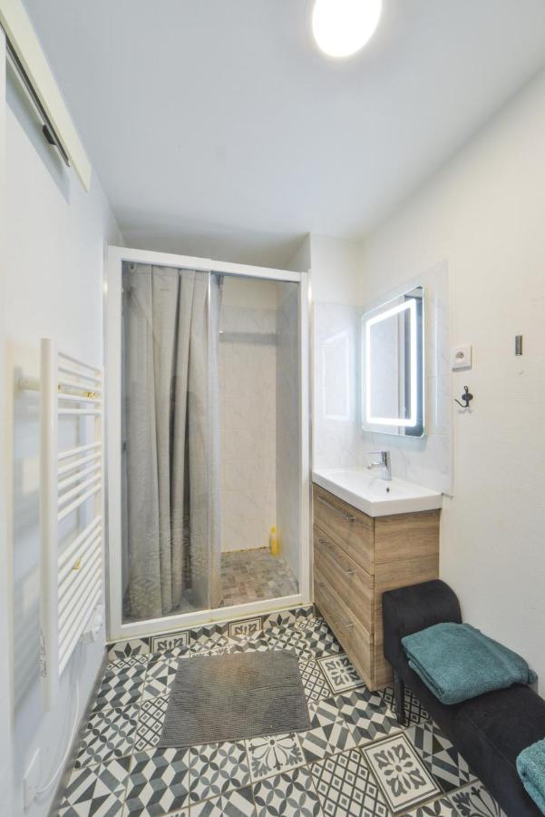 Fly Away Apartment Bourges Luaran gambar