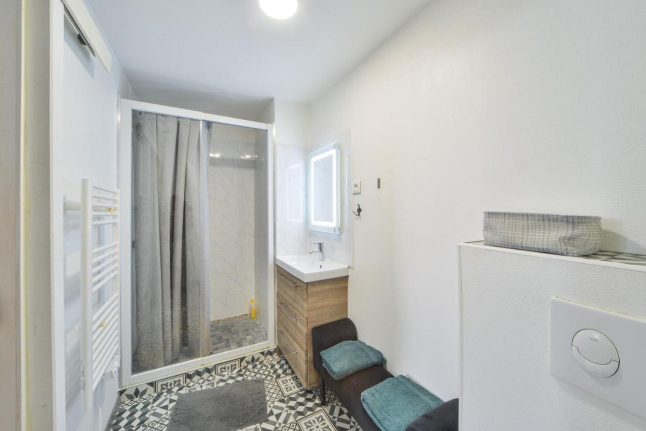 Fly Away Apartment Bourges Luaran gambar